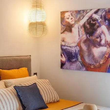 Aiolia Kondoyenádha