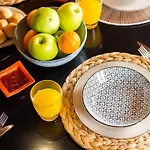 Hébergement de vacances Aiolia Kondoyenádha