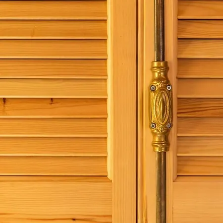 Aiolia Hébergement de vacances Kondoyenádha