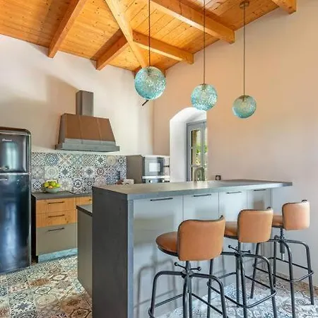 Holiday home Aiolia