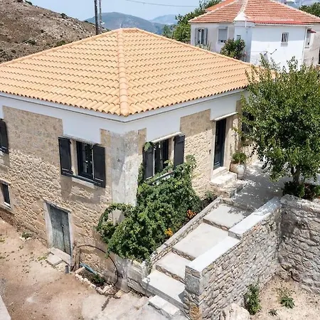 Aiolia Holiday home *