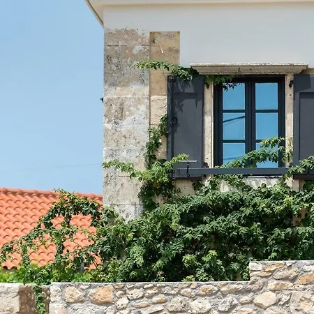 Aiolia Holiday home *
