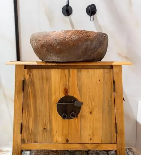 Aiolia Kondoyenádha