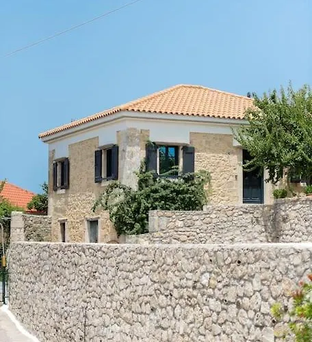 بيت للعطل Aiolia Kondoyenádha